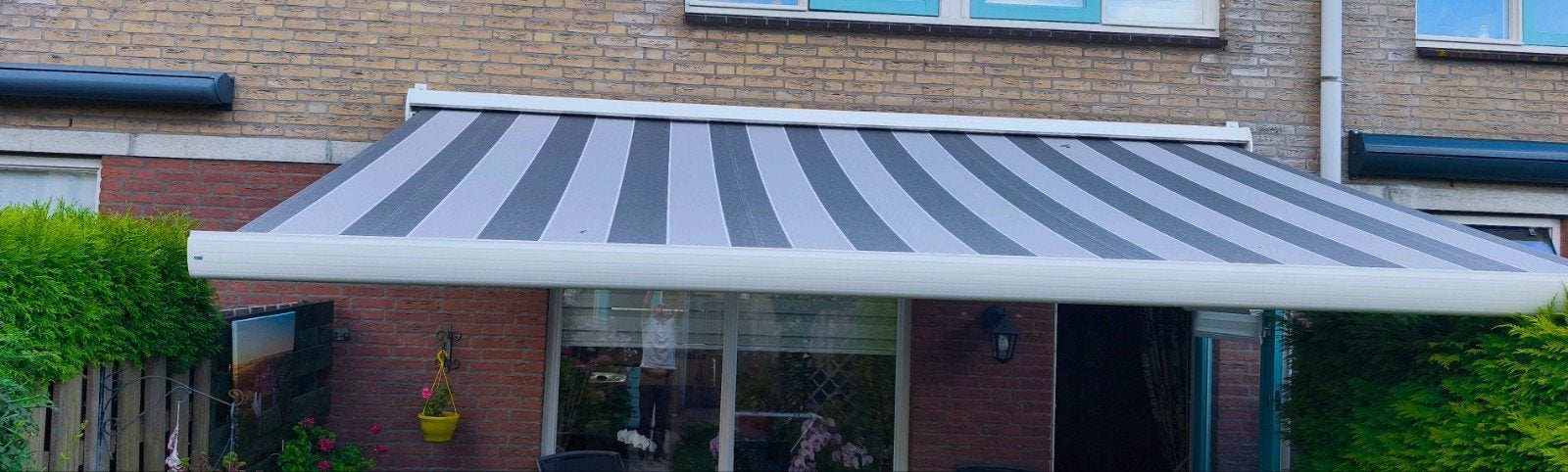 Elektrisch zonnescherm Ibiza + 450 cm breed 300 cm uitval., Tuin en Terras, Ophalen, 450 cm of meer, Elektrisch, Zo goed als nieuw