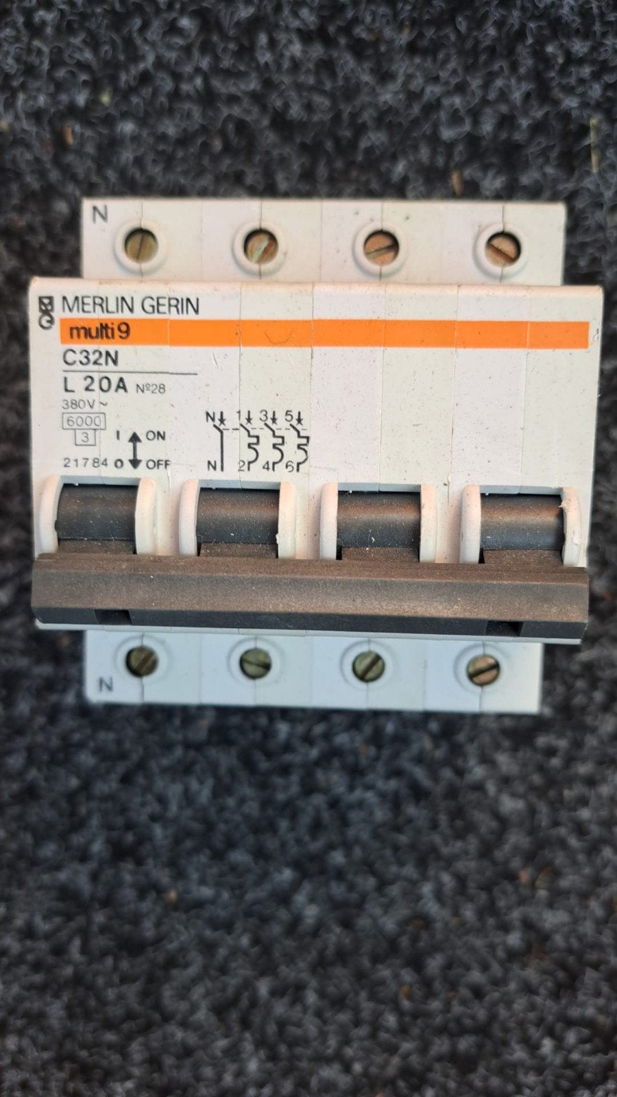 Merlin Gerin Multi 9 C32N L 20A Installatieautomaat, Ophalen of Verzenden, Gebruikt