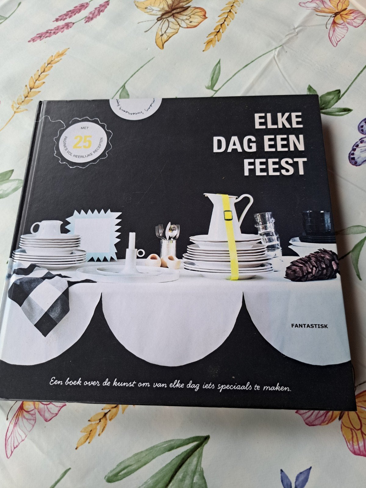 Z: IKEA FAMILY Kookboek: Elke Dag Een Feest, Boeken, Kookboeken, Gelezen, IKEA FAMILY, Hoofdgerechten, Ophalen of Verzenden