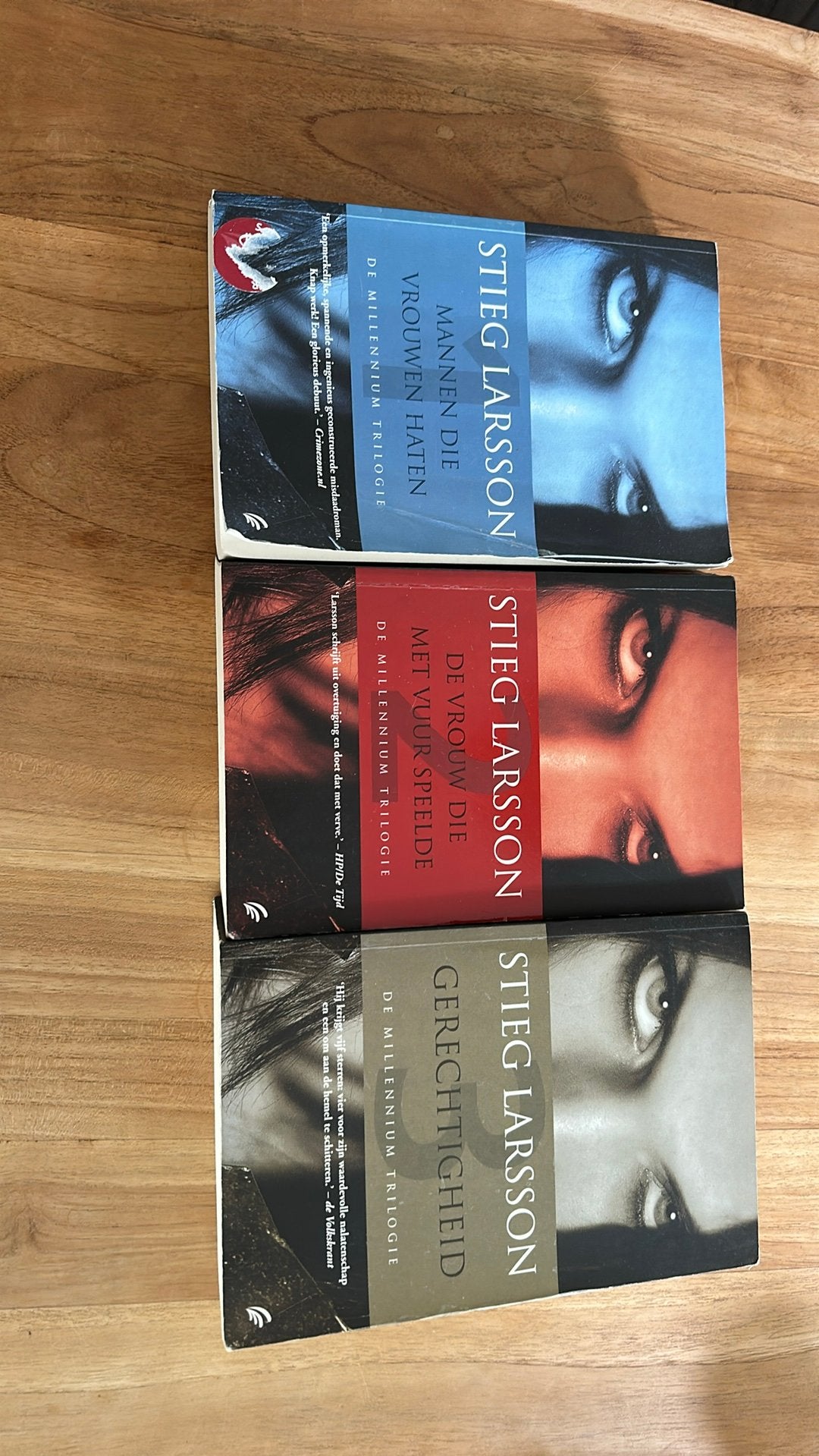 De Millennium Trilogie van Stieg Larsson - Complete Set, Boeken, Thrillers, Zo goed als nieuw, Scandinavië, Ophalen of Verzenden
