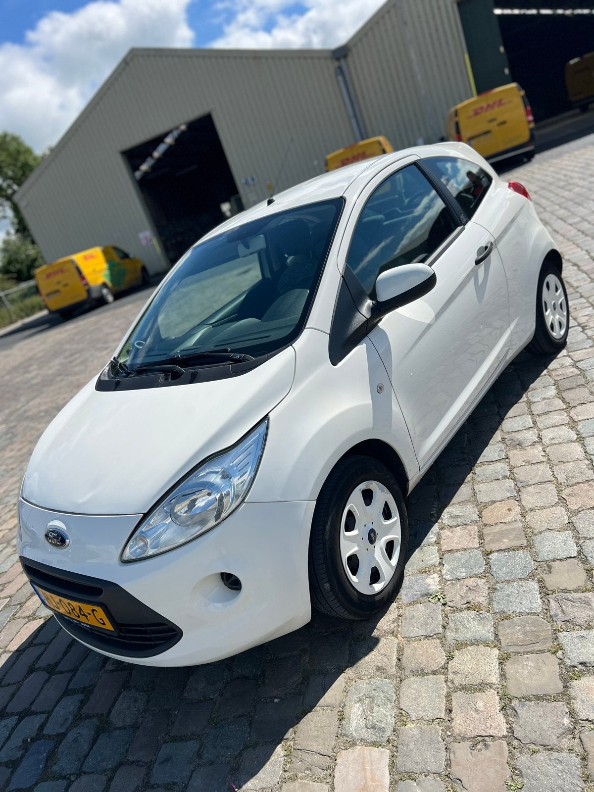 Ford Ka 1.2 69pk 2011 Wit, Auto's, Ford, Voorwielaandrijving, 1242 cc, 4 cilinders, 4 stoelen