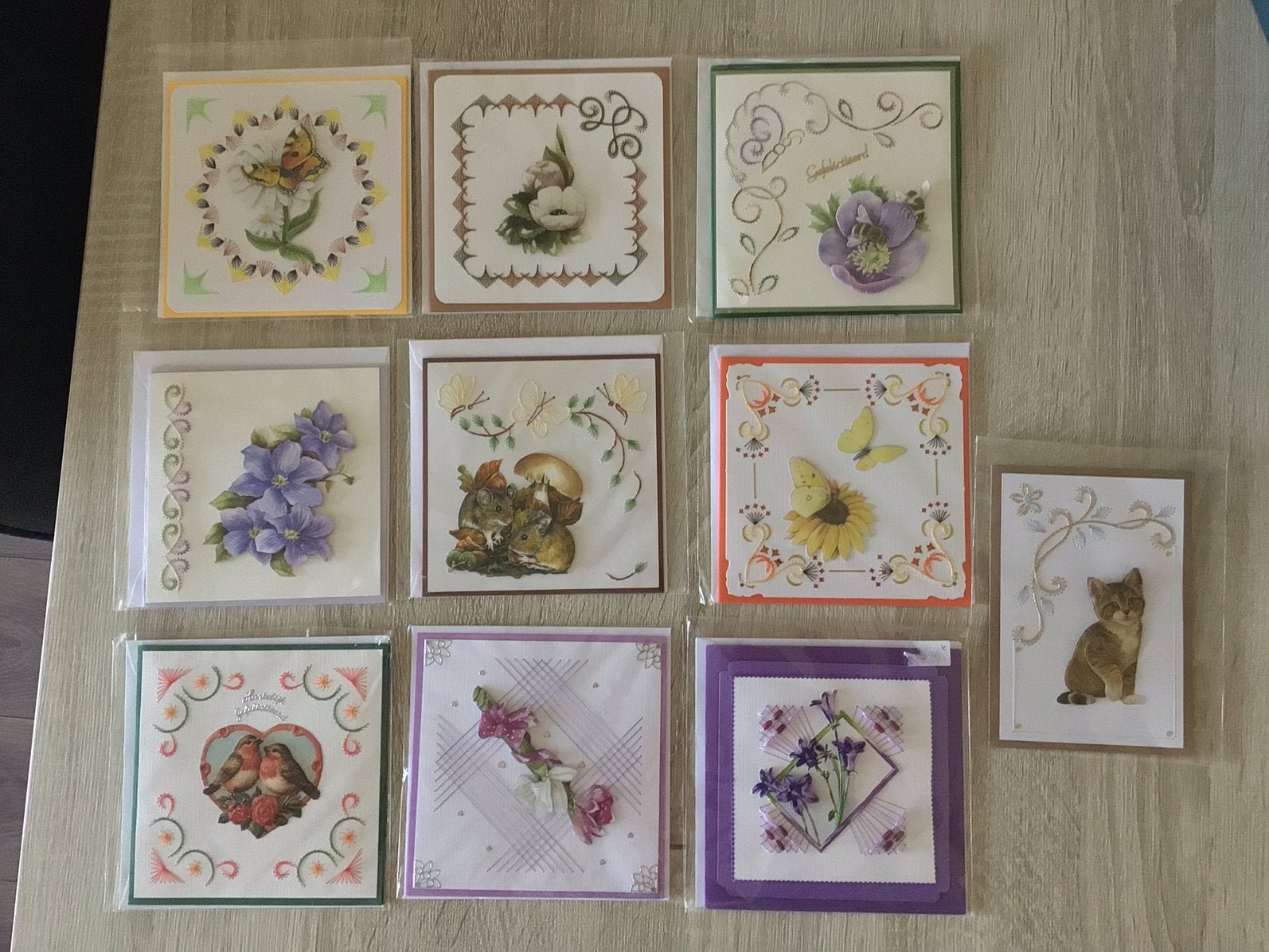 10 geborduurde kaarten met 3 D plaatje en envelop, Hobby en Vrije tijd, Kaarten | Zelfgemaakt, Ophalen of Verzenden, Zo goed als nieuw