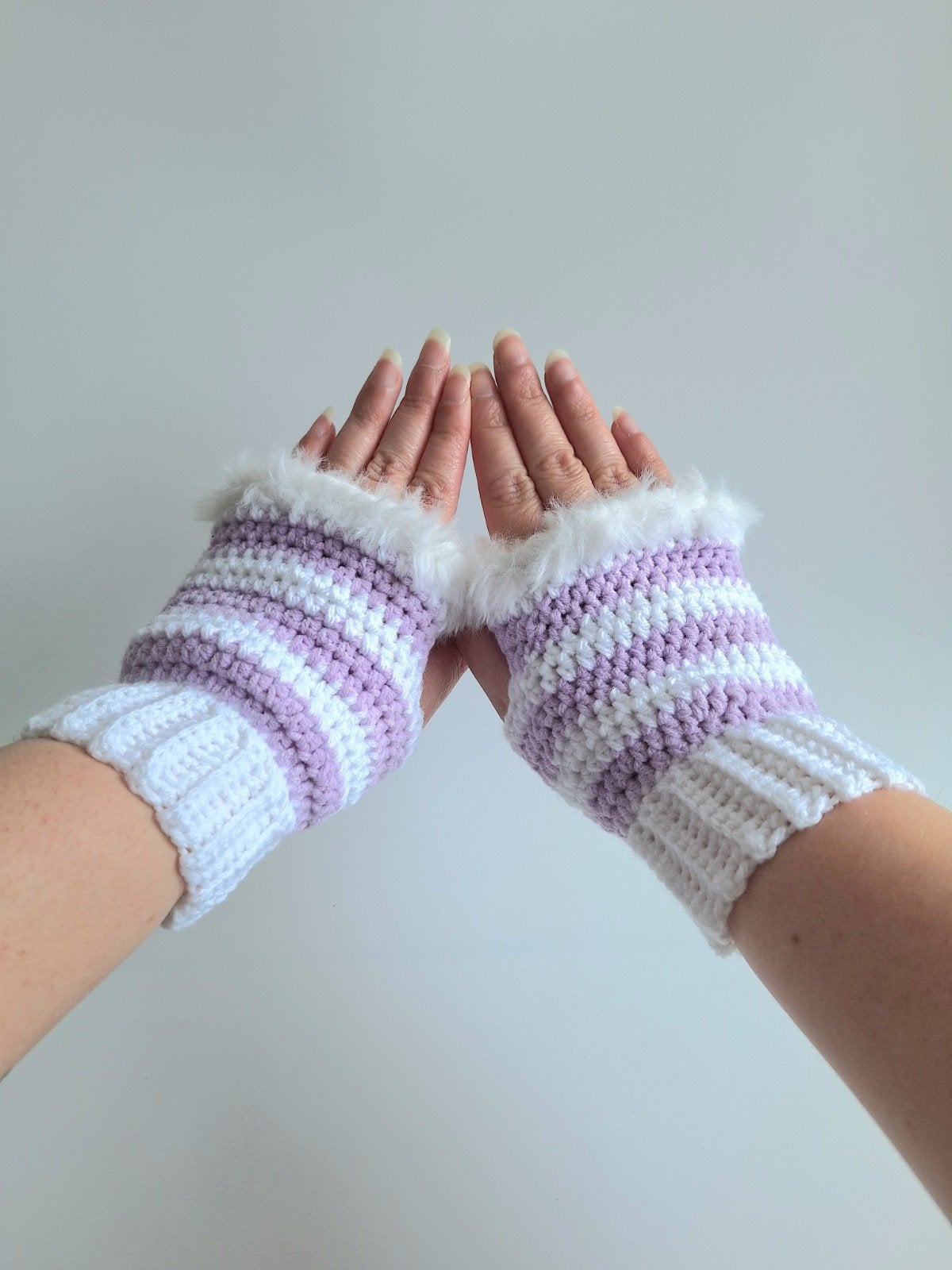 Gehaakte handschoenen wit en lila, Ophalen of Verzenden, Nieuw, Handschoenen