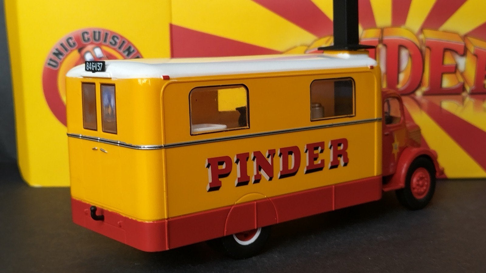 Unic Cuisine Circus Pinder Jean Richard 1:43 Direkt Pol, Hobby en Vrije tijd, Modelauto's | 1:43, Overige merken, ., Nieuw, Ophalen of Verzenden
