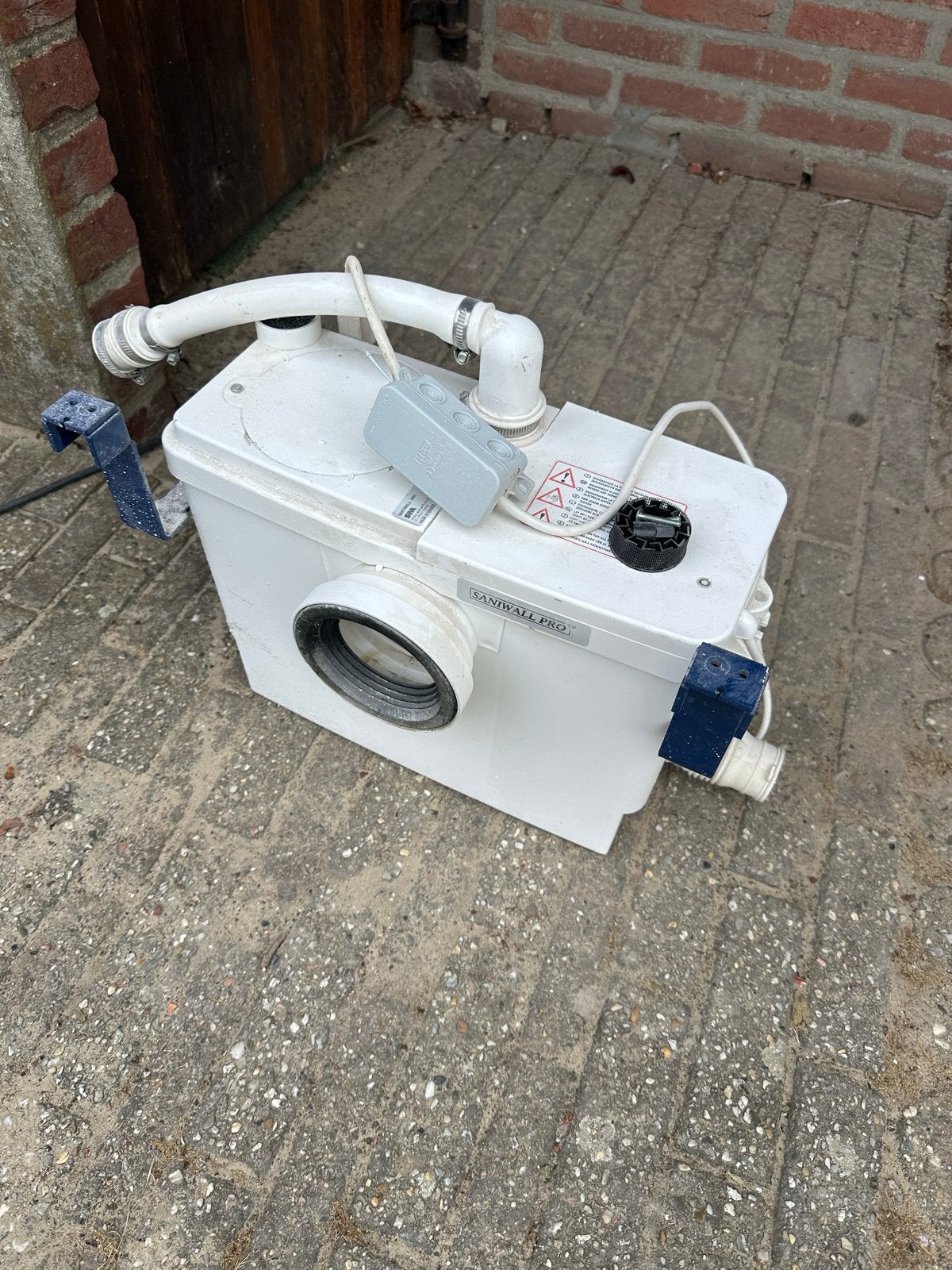 Sani Brouilleur - Sanibroyeur Saniwall Pro, Doe-het-zelf en Verbouw, Sanitair, Ophalen of Verzenden, Gebruikt, Toilet