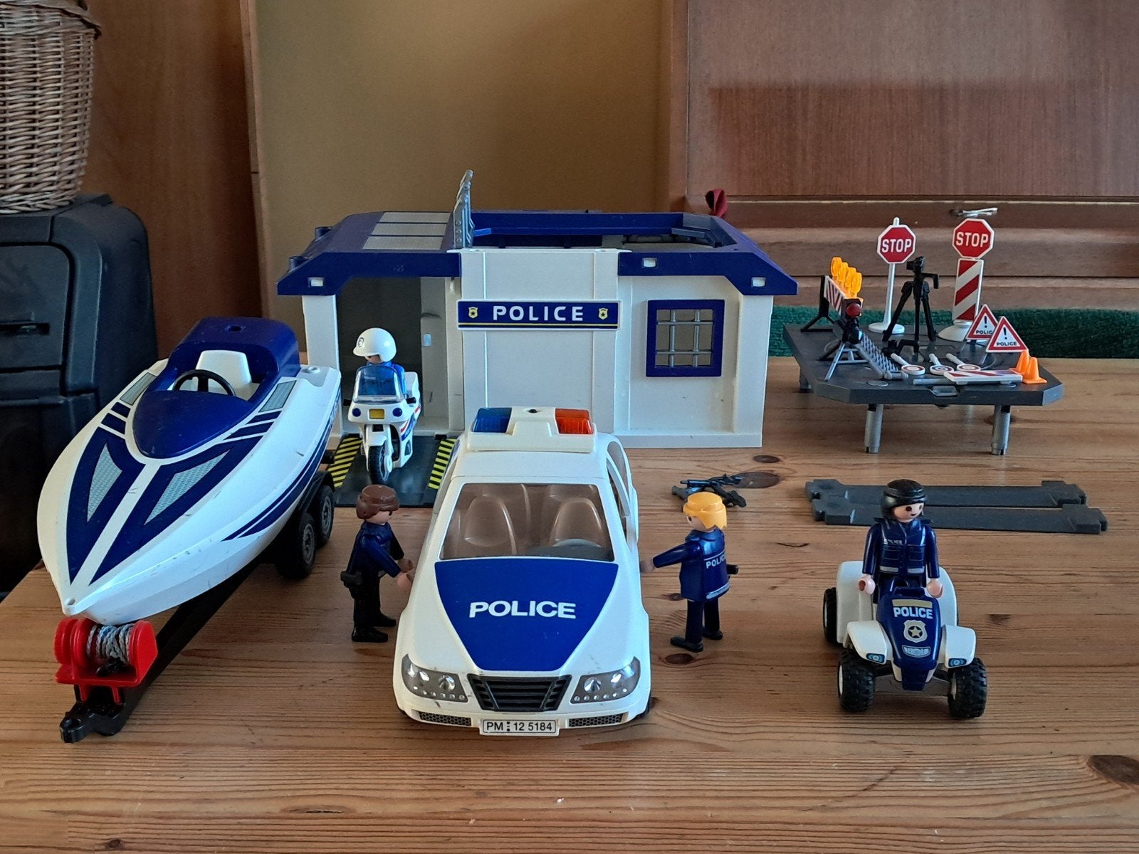 Playmobil politie, Verzenden