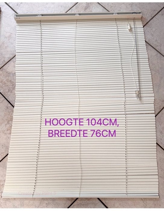 2 stuks Aluminium jaloezie 16 mm crème wit, H104, B76, Huis en Inrichting, Overige merken, 104 cm, Ophalen of Verzenden, Zo goed als nieuw
