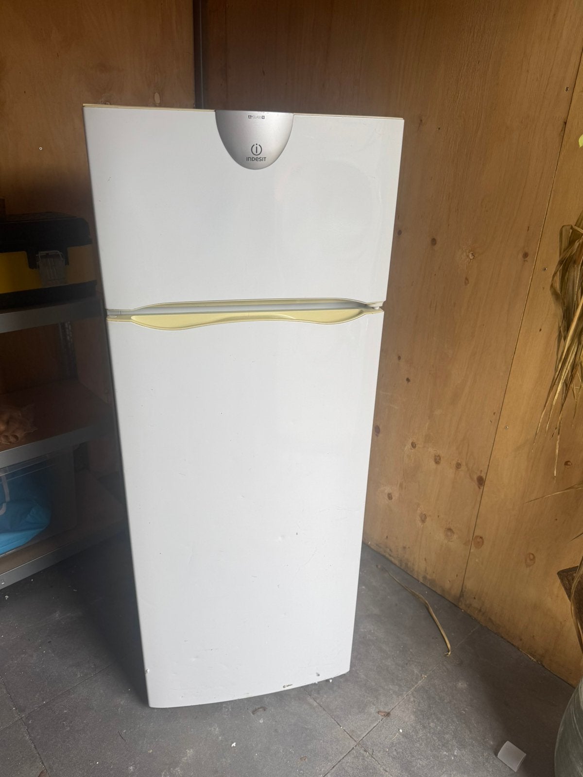 Gratis koelkast | Koeling moet nagekeken worden, Witgoed en Apparatuur, Koelkasten en IJskasten, Ophalen, 200 liter of meer, 160 cm of meer