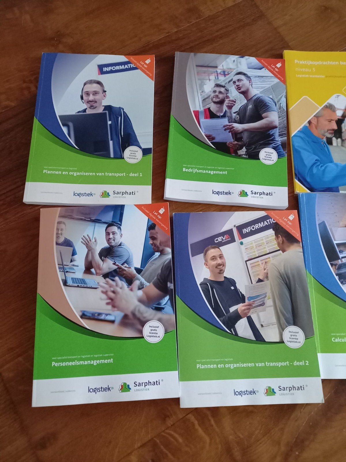 Studieboeken MBO Transport en Logistiek Niveau 4, Boeken, Schoolboeken, Ophalen of Verzenden, Zo goed als nieuw, Overige niveaus