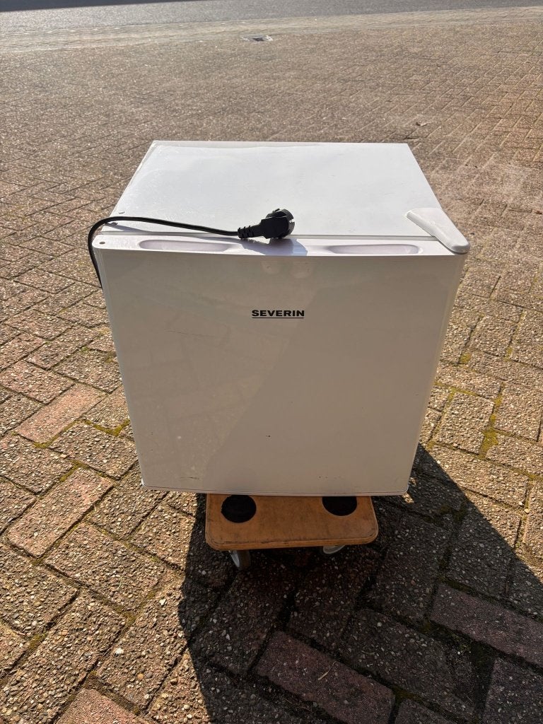 Te huur: Kleine witte koeling, Ophalen, Gebruikt, Overige