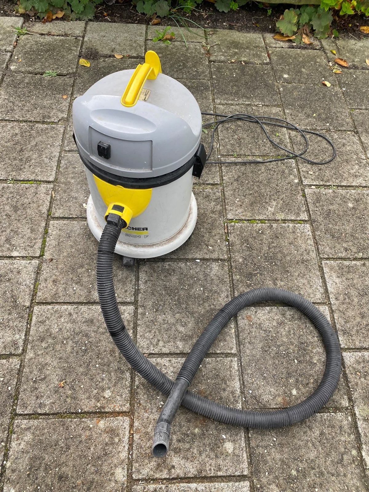 Kärcher 2201 F Industriële Stofzuiger - Gebruikt, Witgoed en Apparatuur, Inclusief accessoires, Gebruikt, Kärcher, Ophalen of Verzenden