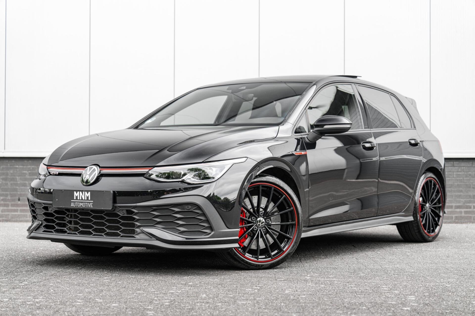 Volkswagen Golf 2.0 TSI GTI Clubsport 45 |Pano|Akrapovic|IQ-, Stof, Gebruikt, Zwart, 4 cilinders