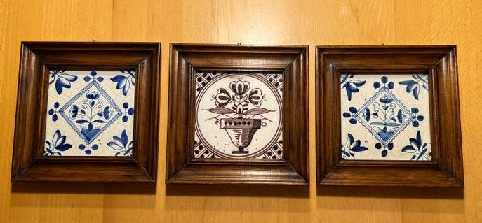 Set van 3 houten lijstjes met Delfts blauwe tegels, Antiek en Kunst, Ophalen of Verzenden