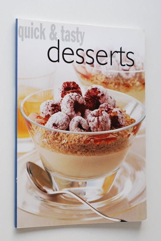 Desserts - Kookboekje Quick en Tasty 2005, Verzenden, Zo goed als nieuw, Taart, Gebak en Desserts