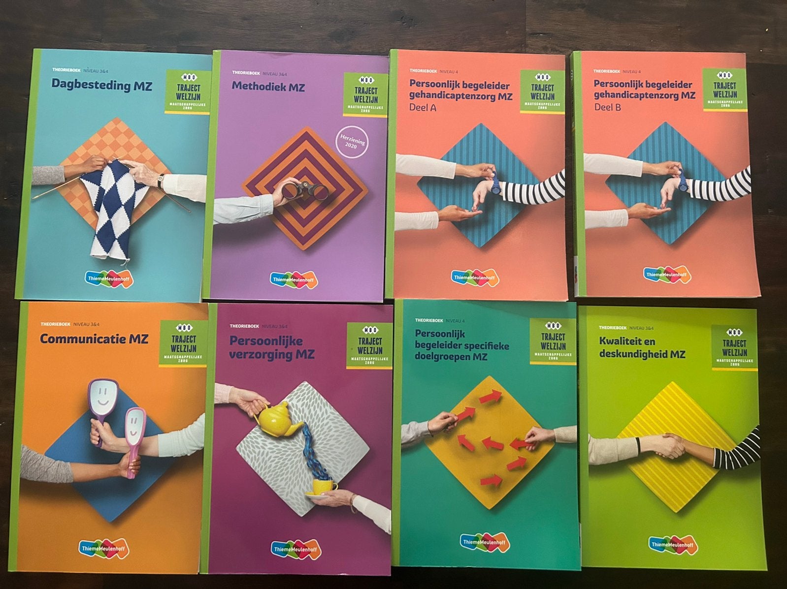 Mbo 4 maatschappelijk zorg, Boeken, Ophalen of Verzenden, Zo goed als nieuw, Overige niveaus
