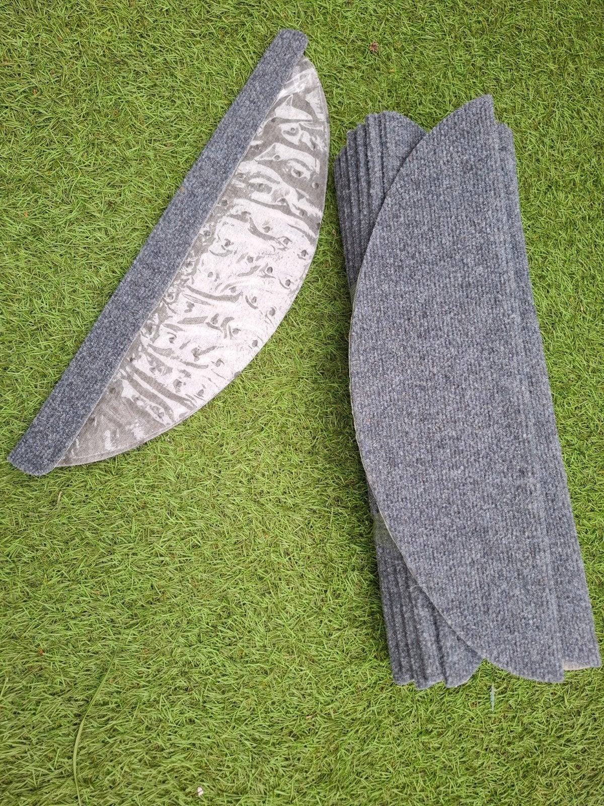 Set van 18 halvemaan trapmatten, grijs, Huis en Inrichting, Minder dan 50 cm, 50 tot 100 cm, Nieuw, Ophalen of Verzenden