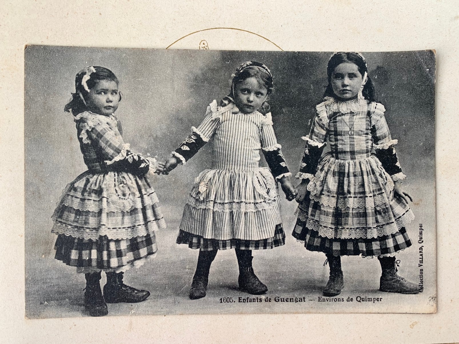 Enfants de Guengat — Environs de Quimper (GO), Ophalen of Verzenden, Voor 1920, Gelopen, Klederdracht