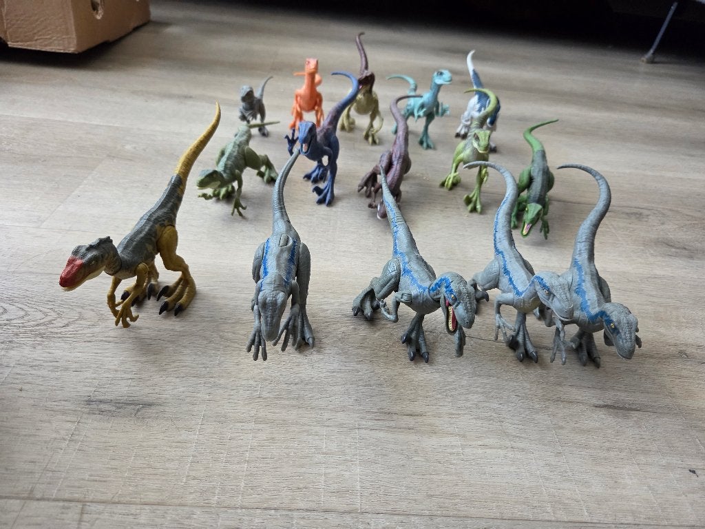 Mattel jurassic world velociraptors, Ophalen of Verzenden, Zo goed als nieuw