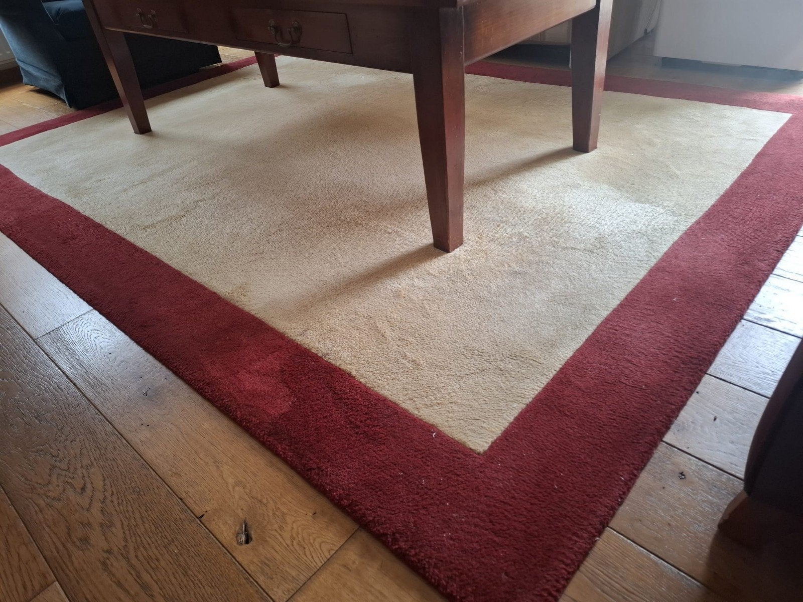 Zuiver scheerwol vloerkleed beige met rode rand 180x255, Ophalen, Gebruikt, 150 tot 200 cm, 200 cm of meer
