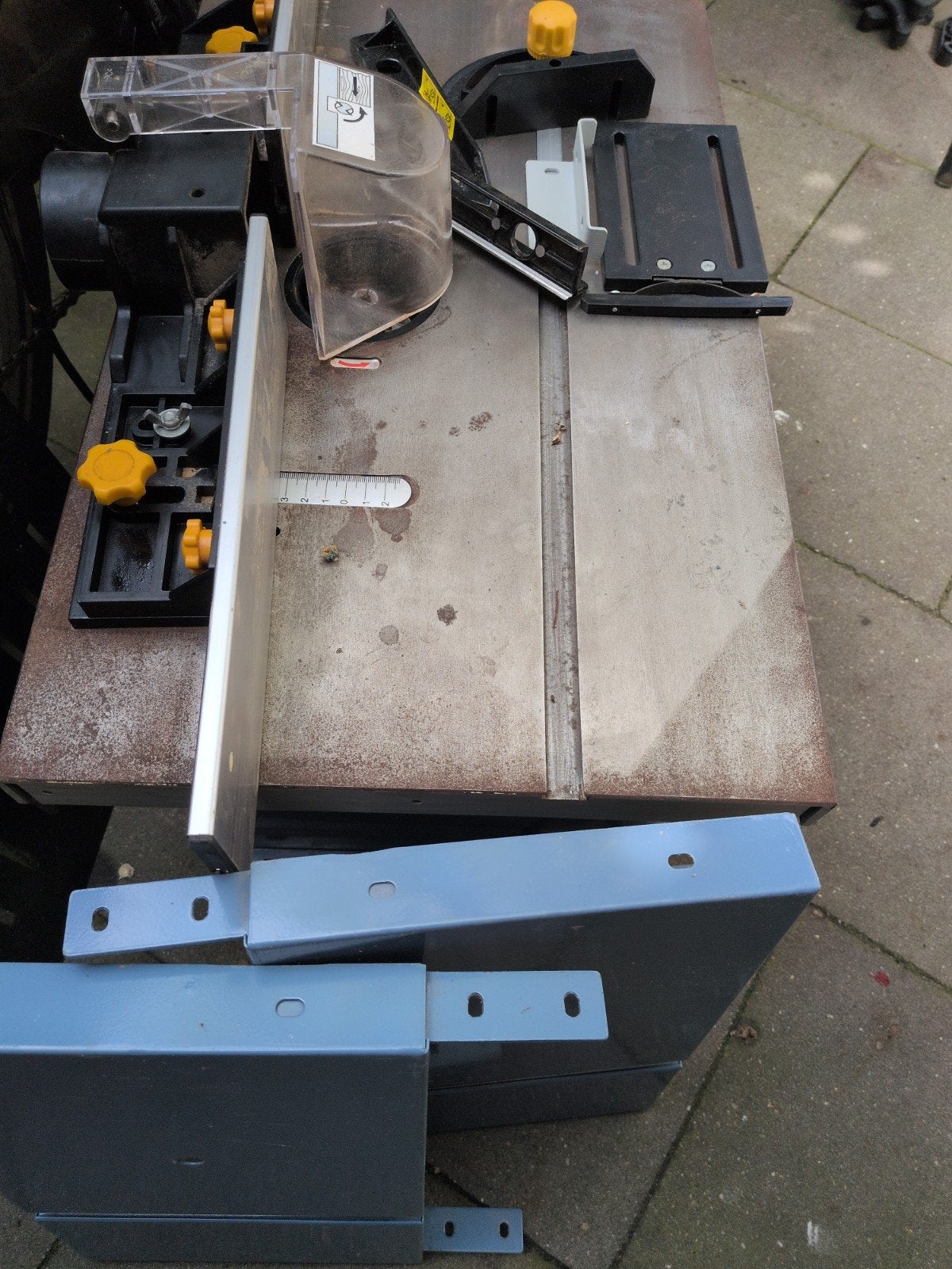 hbm 40  bovenfreesmachine met tafel, Ophalen, Gebruikt, Onbekend, Bovenfrees