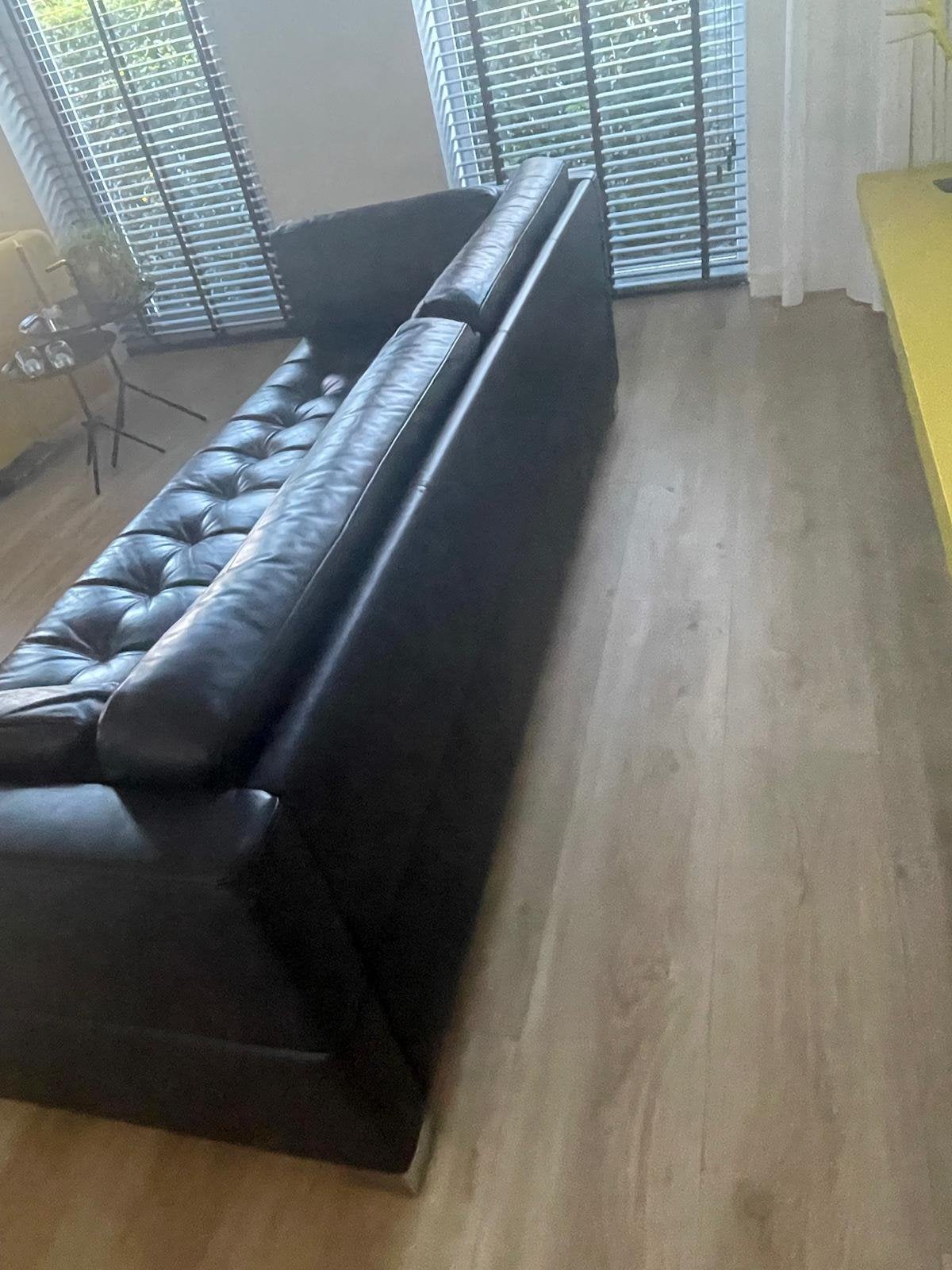 Leren bank 3 tot 4 zits, Huis en Inrichting, Ophalen, Driepersoons, Zo goed als nieuw, Modern , tijdloos