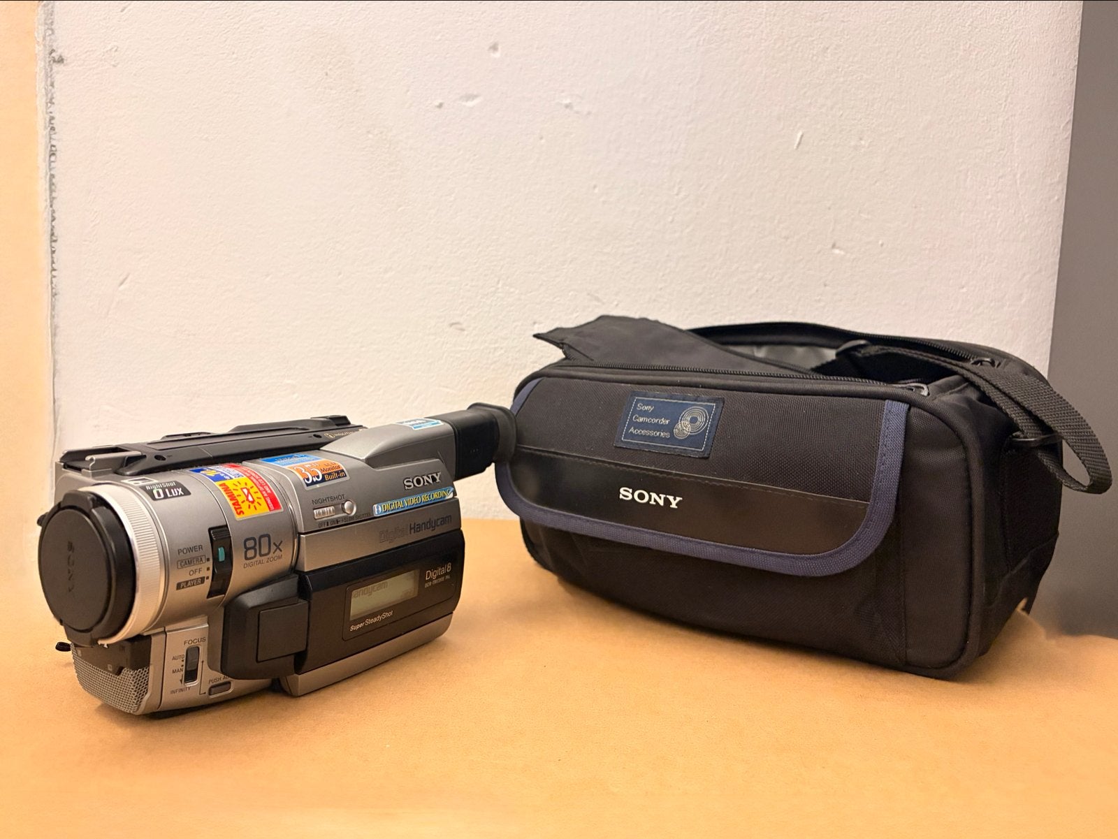 Sony Digital Handycam DCR-TRV310E met tas en accessoires, Gebruikt, Overige soorten, Sony, Camera