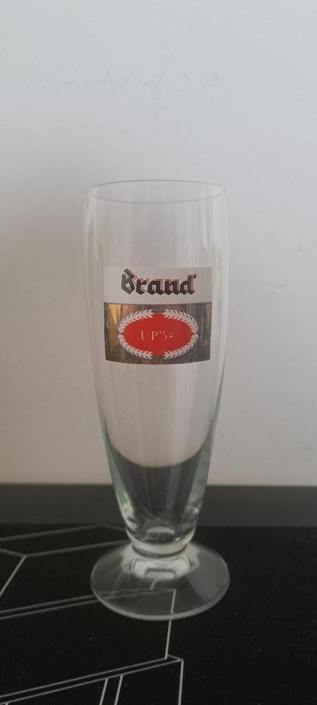 Brand Bierglas UP'52, Verzamelen, Ophalen, Zo goed als nieuw, Bierglas