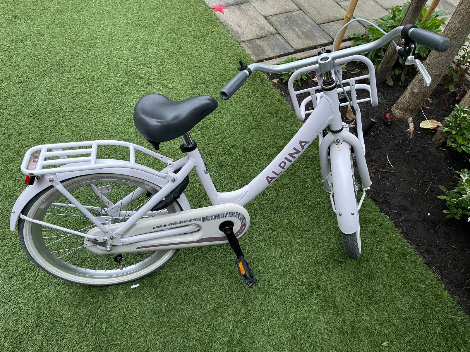 Foto 3 van Alpina kinderfiets frame maat 20