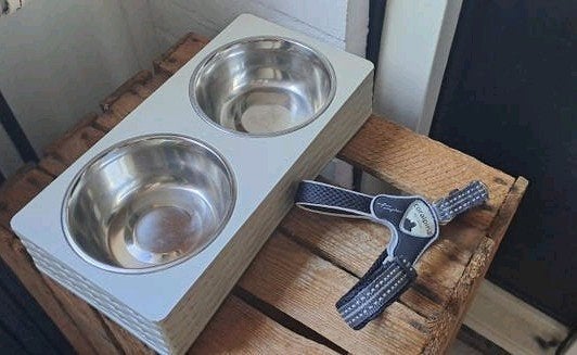 Voerbakjes + tuigje PUPPY, Ophalen of Verzenden, Zo goed als nieuw