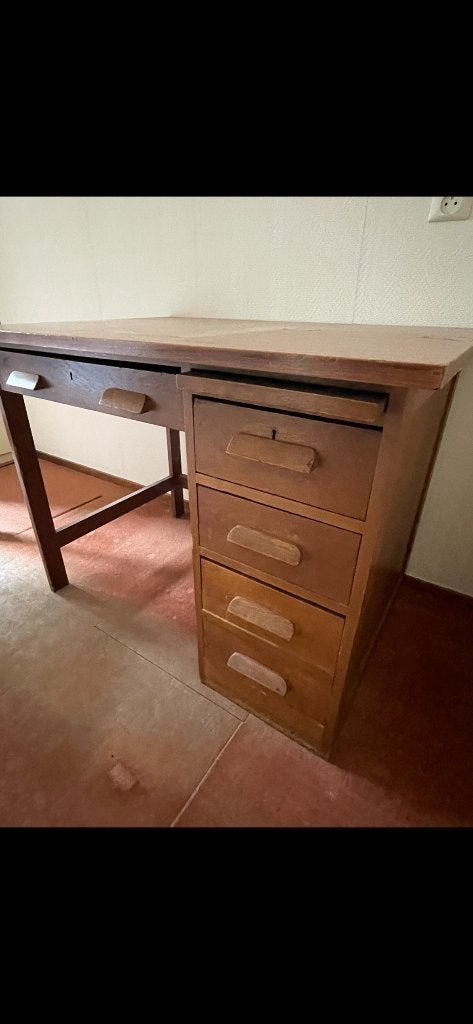 Vandaag gratis ophalen naaimachine bureau koffiezetapparaat, Antiek en Kunst, Antiek | Naaimachines, Ophalen