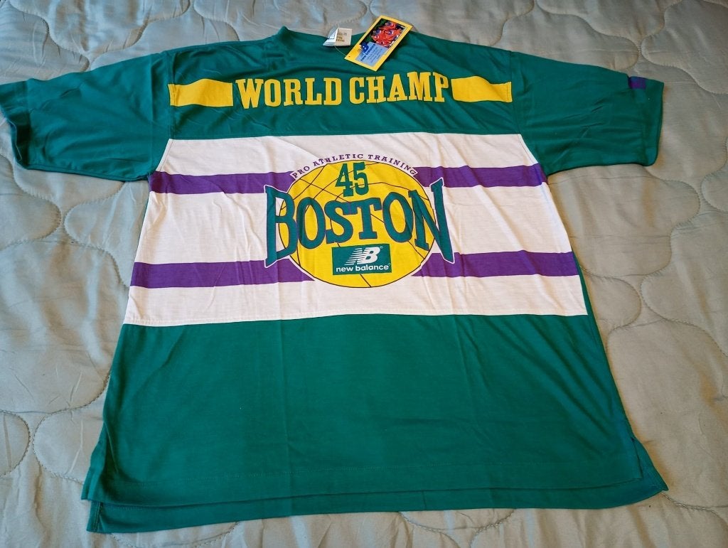 Vintage New Balance “World Champ / Boston 45” T‑shirt maat L, Maat 52/54 (L), New Balance, Overige kleuren, Nieuw
