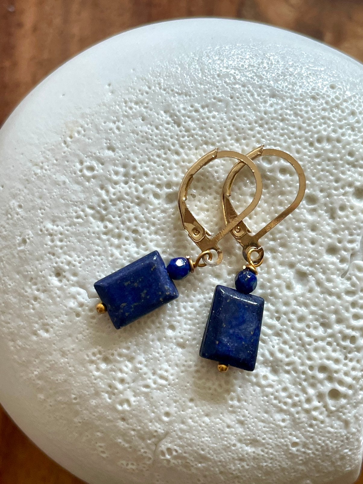 Amethist oorbelletjes, Sieraden, Tassen en Uiterlijk, Hangers, Blauw, Nieuw, Ophalen of Verzenden