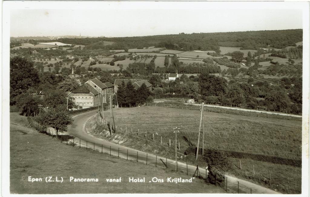 Epen–Panorama vanaf Hotel Ons Krijtland. Gelopen Delft 1958, Ophalen of Verzenden, 1940 tot 1960, Gelopen, Limburg