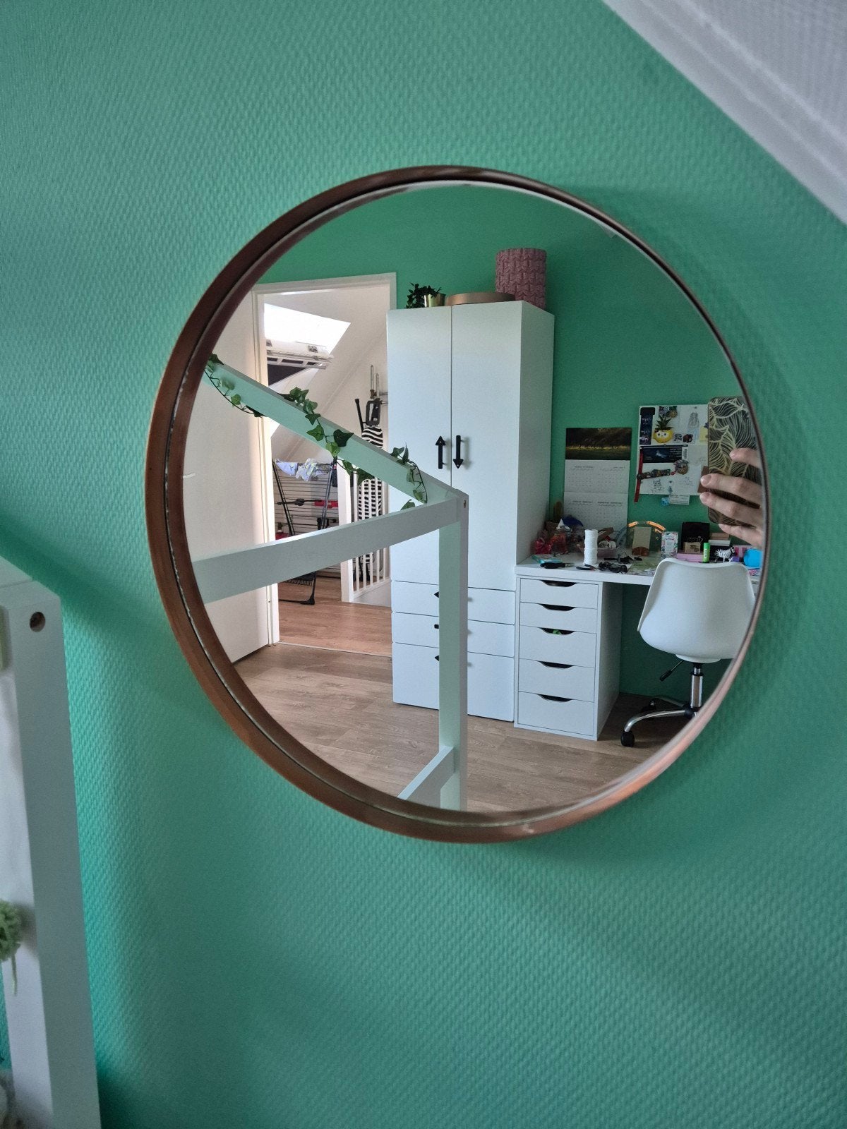 Ronde spiegel met koperen rand - 44 cm diameter, Huis en Inrichting, Woonaccessoires | Spiegels, Ophalen, Minder dan 50 cm, Rond
