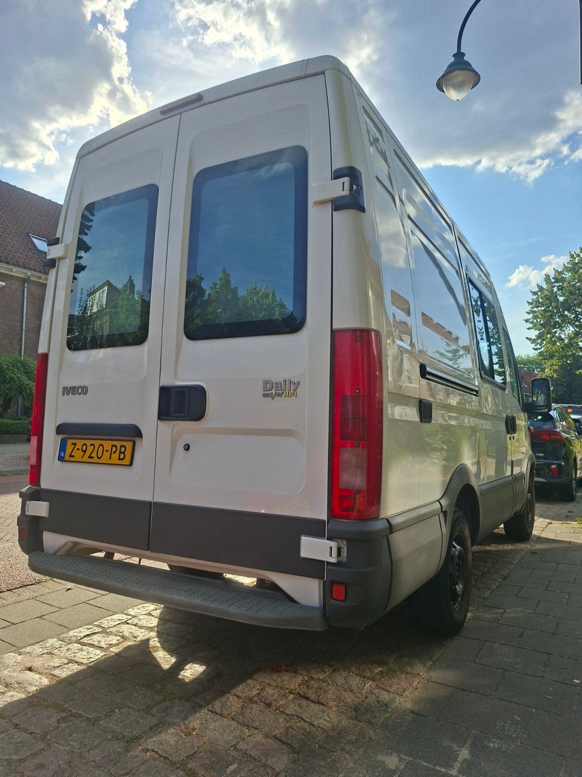 Iveco Daily 2.3 HPI klusbus & surfbus, Caravans en Kamperen, Campers, Buscamper of Camperbus, Bedrijf, Diesel