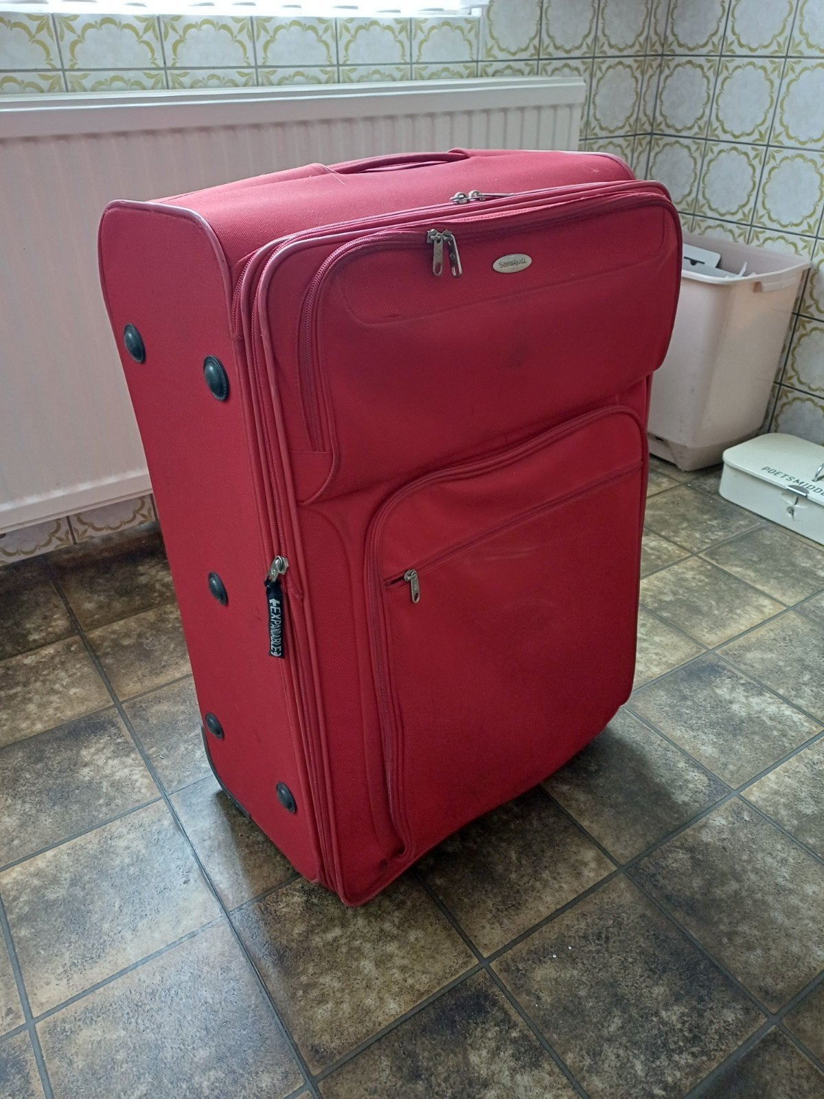 Samsonite reiskoffer rood met wieltjes en uitschuifbare hand, Ophalen, 30 cm of meer, Gebruikt, Minder dan 35 cm