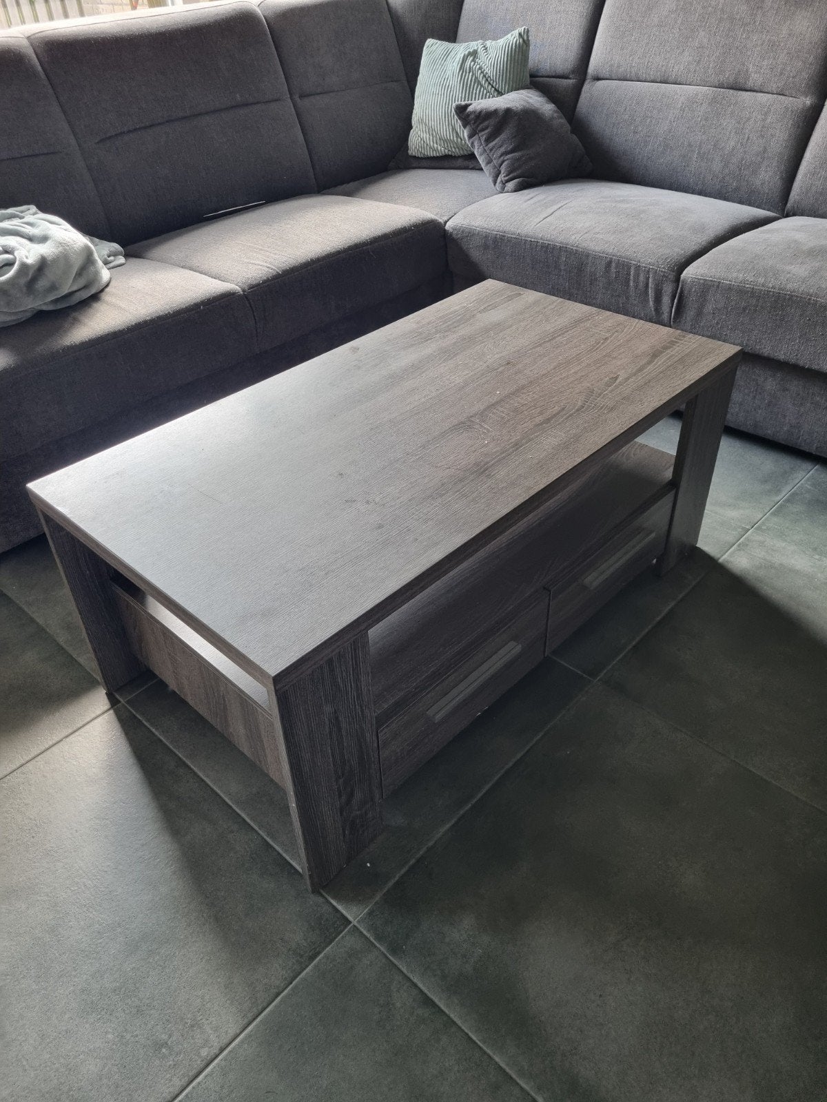 Kast +salon tafel, Ophalen, 25 tot 50 cm, 50 tot 100 cm, Minder dan 100 cm