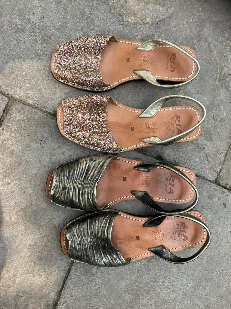Ria menorca mt 38, Ophalen of Verzenden, Zo goed als nieuw, Sneakers of Gympen