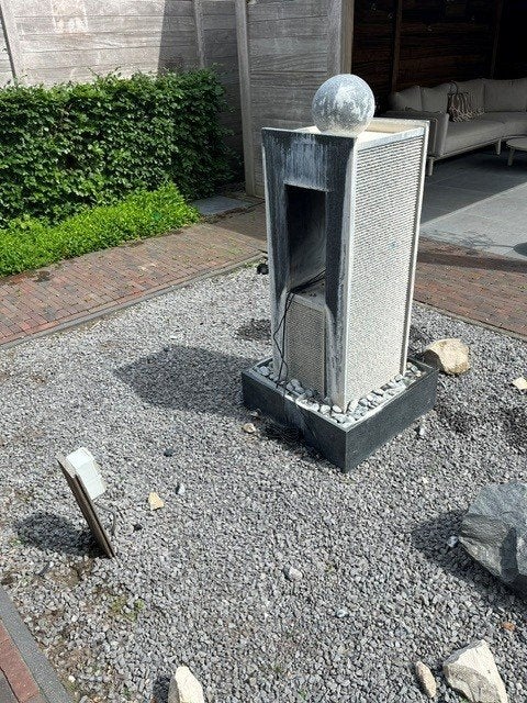 Fontein / Waterpartij, Ophalen, Gebruikt, Beton, Fontein