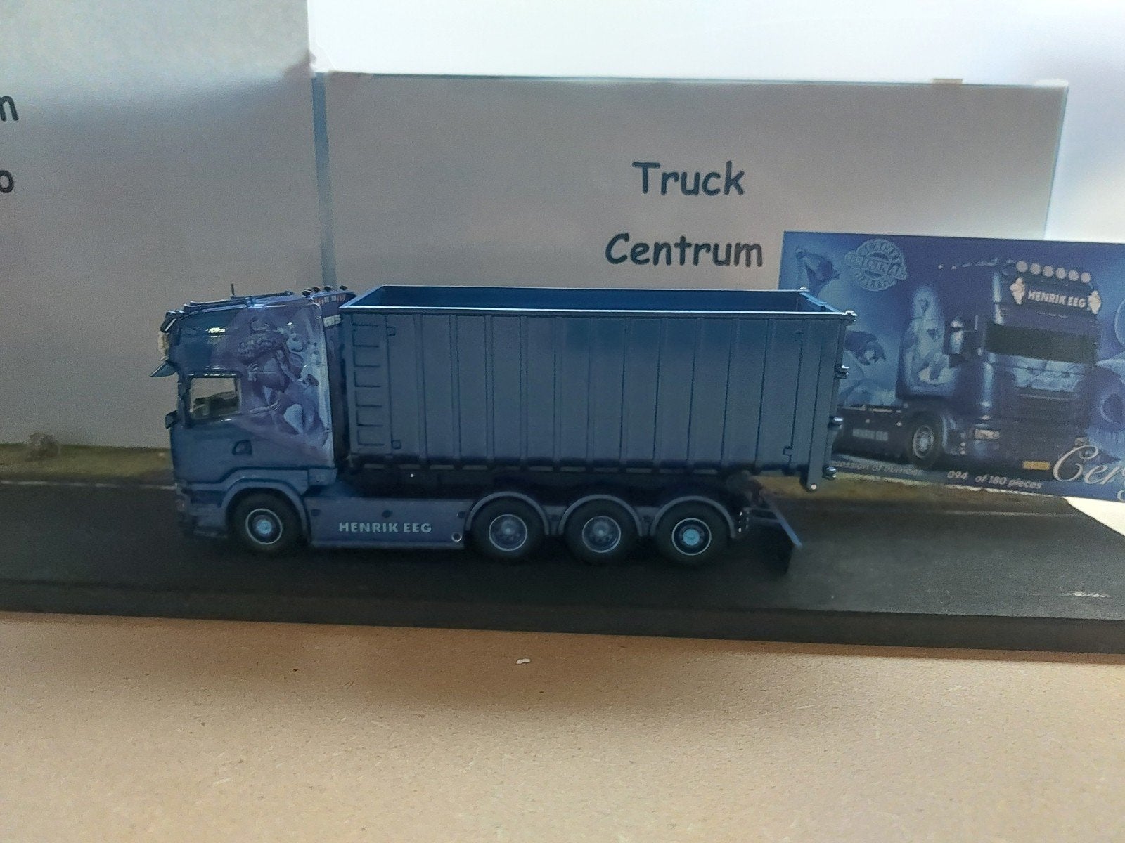Henrik eeg Ice Age
Scania R-Streamline Topline 8x2 met haaka, Ophalen of Verzenden, Nieuw, Bus of Vrachtwagen, Tekno