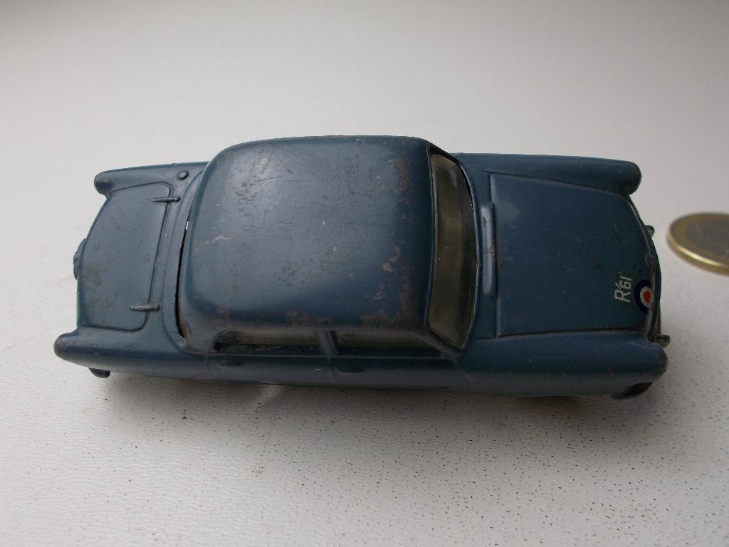 1958 Corgi Toys 352 RAF STAFF CAR STANDARD VANGUARD III Igst, Ophalen of Verzenden, Zo goed als nieuw, Auto, Corgi