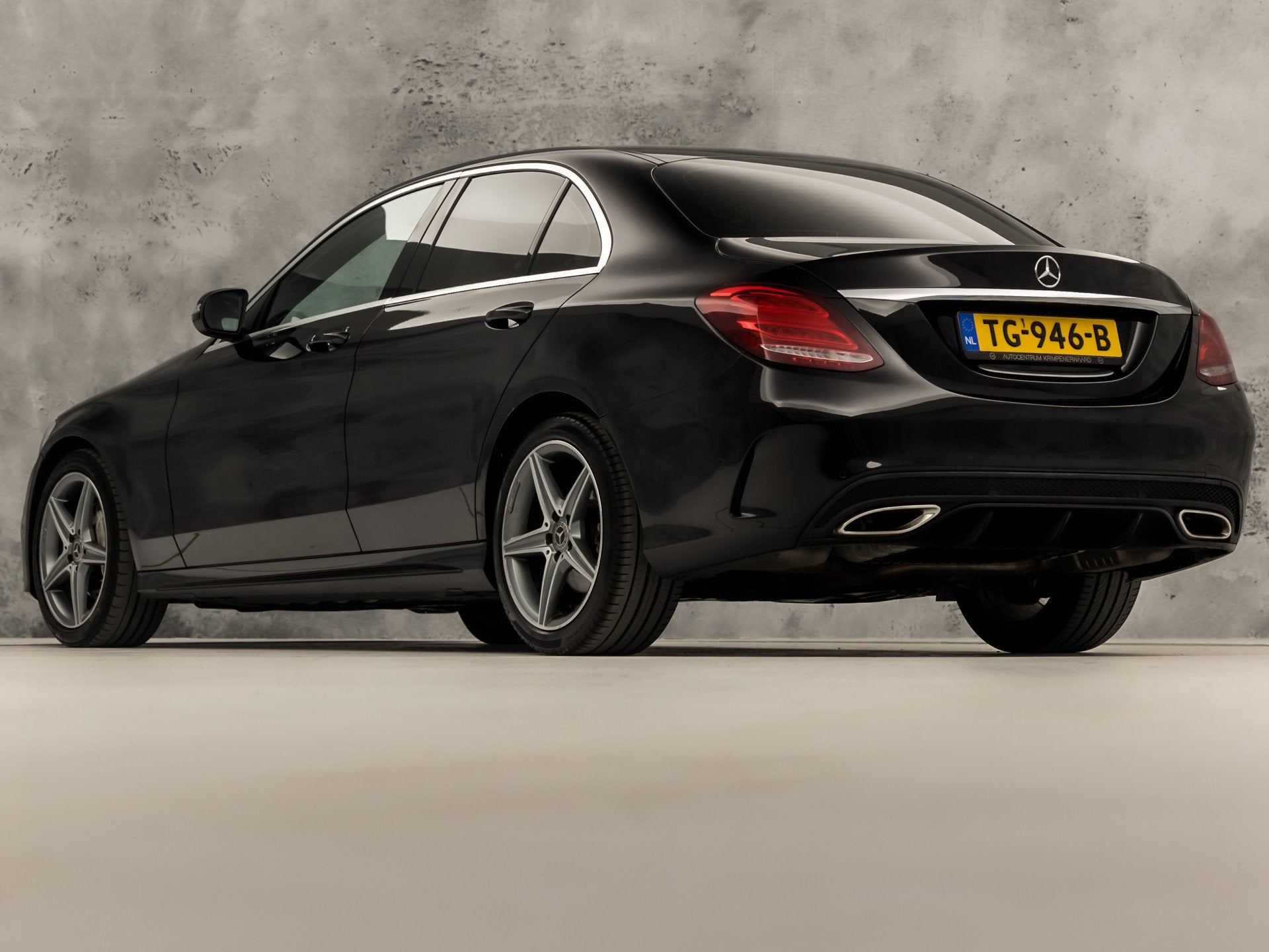 Mercedes-Benz C-Klasse 180 AMG Sport 156Pk Automaat (NAVIGAT, Auto's, Automaat, 12 maanden, Zwart, Bedrijf