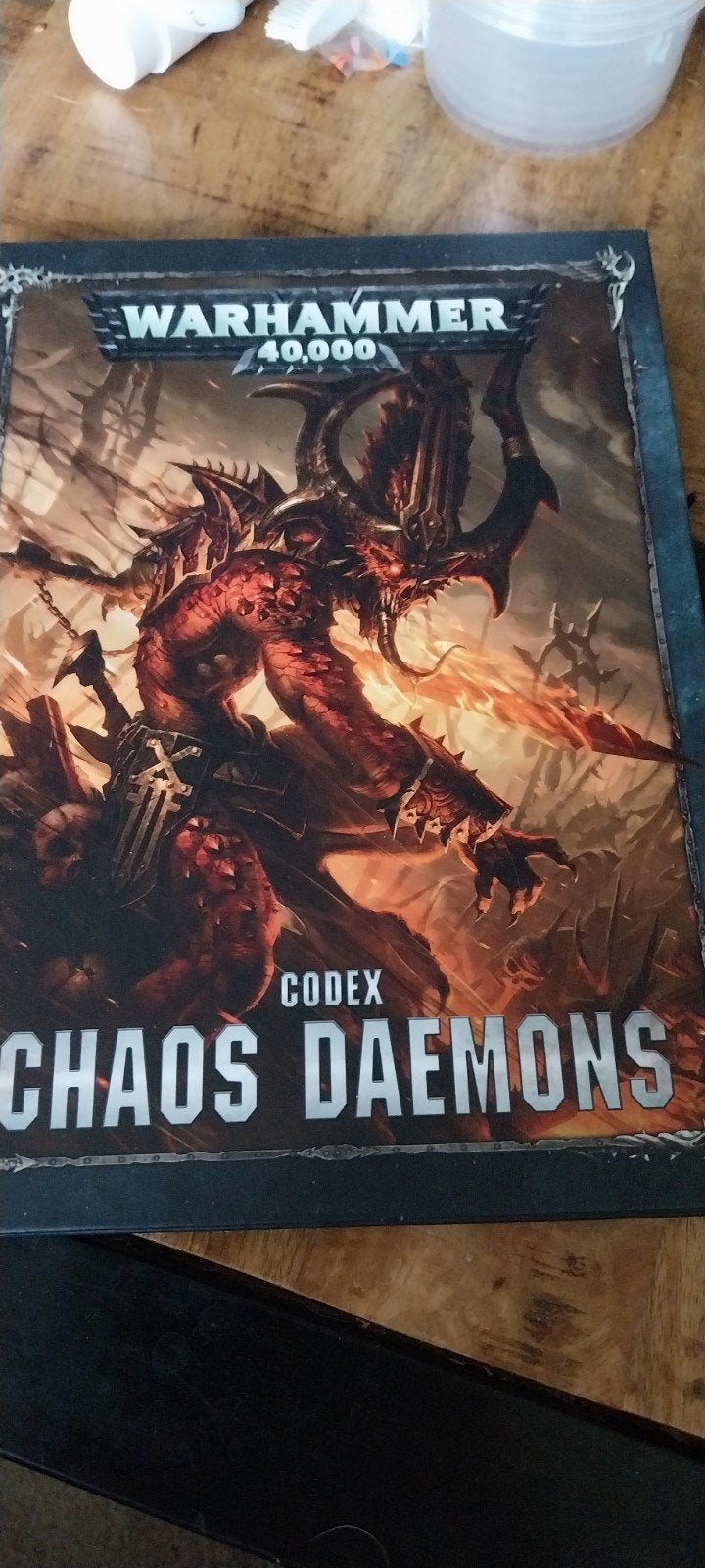 Warhammer 40,000 Codex Chaos Daemons Boek, Hobby en Vrije tijd, Ophalen of Verzenden, Zo goed als nieuw, Warhammer 40000, Boek of Catalogus