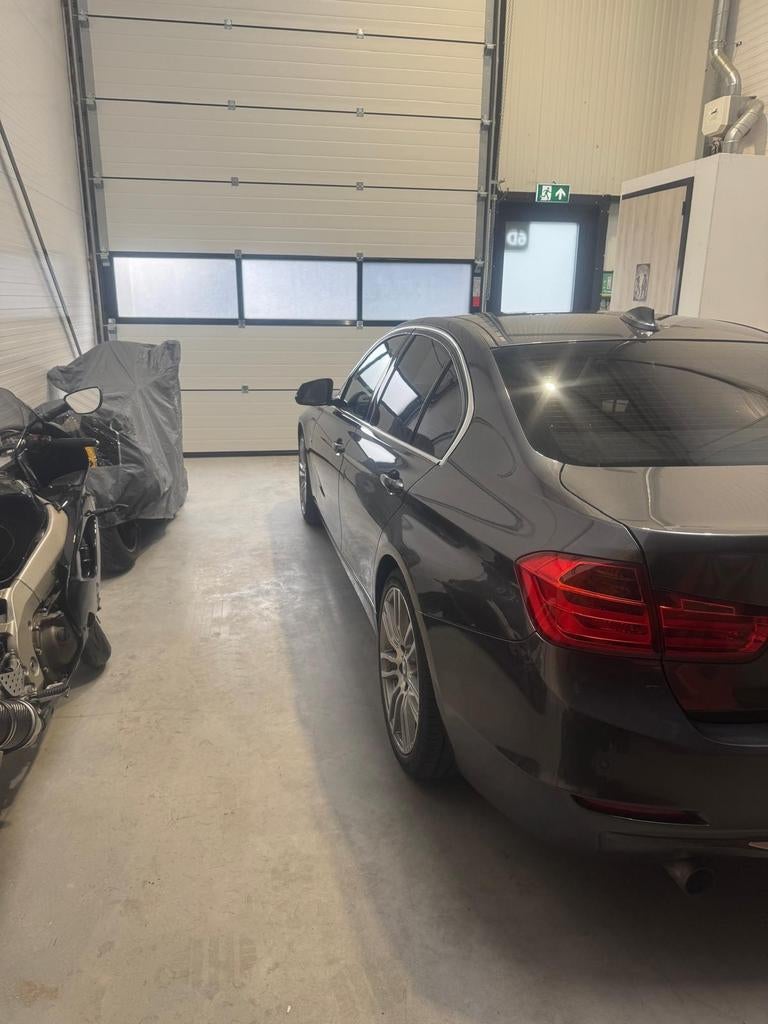 BMW 3-Serie 2.0I executive sport 2014 Grijs, Achterwielaandrijving, Beige, 4 cilinders, Leder en Stof