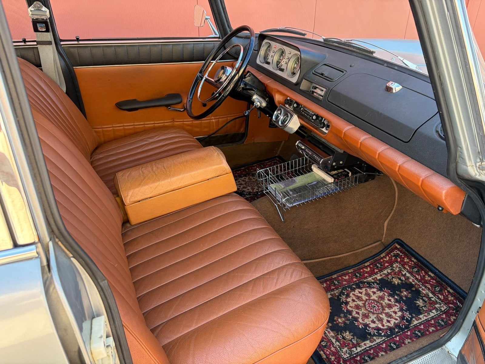 Peugeot 404 SL Automatique uit 1968, foto 8