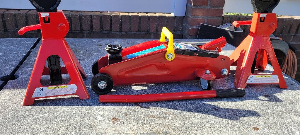 Garage krik met 2 assteunen, Ophalen, Zo goed als nieuw, Hydraulisch, Garagekrik