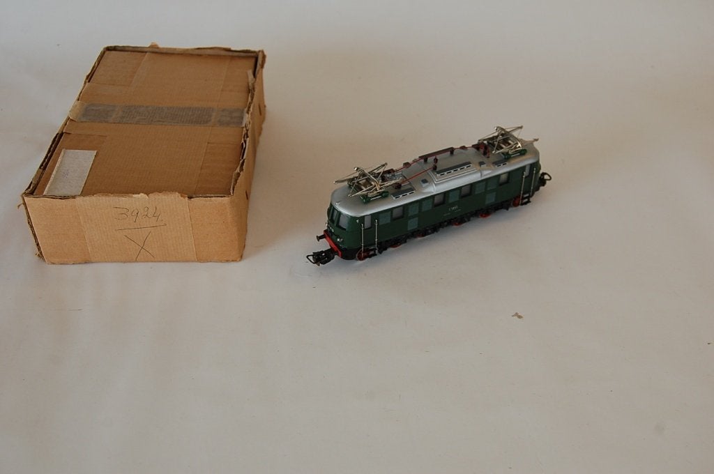 MÄRKLIN 3924., Wisselstroom, Locomotief, Ophalen of Verzenden, Zo goed als nieuw