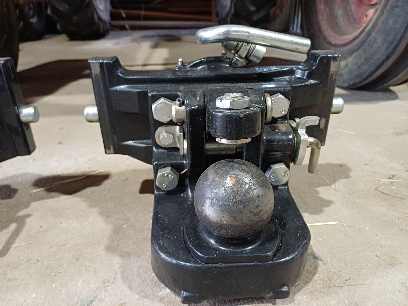 Sauermann K80 Trekhaak voor Tractoren - 33cm Breed, Ophalen, Gebruikt