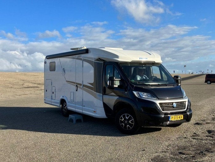 Caravans And Camping Knaus