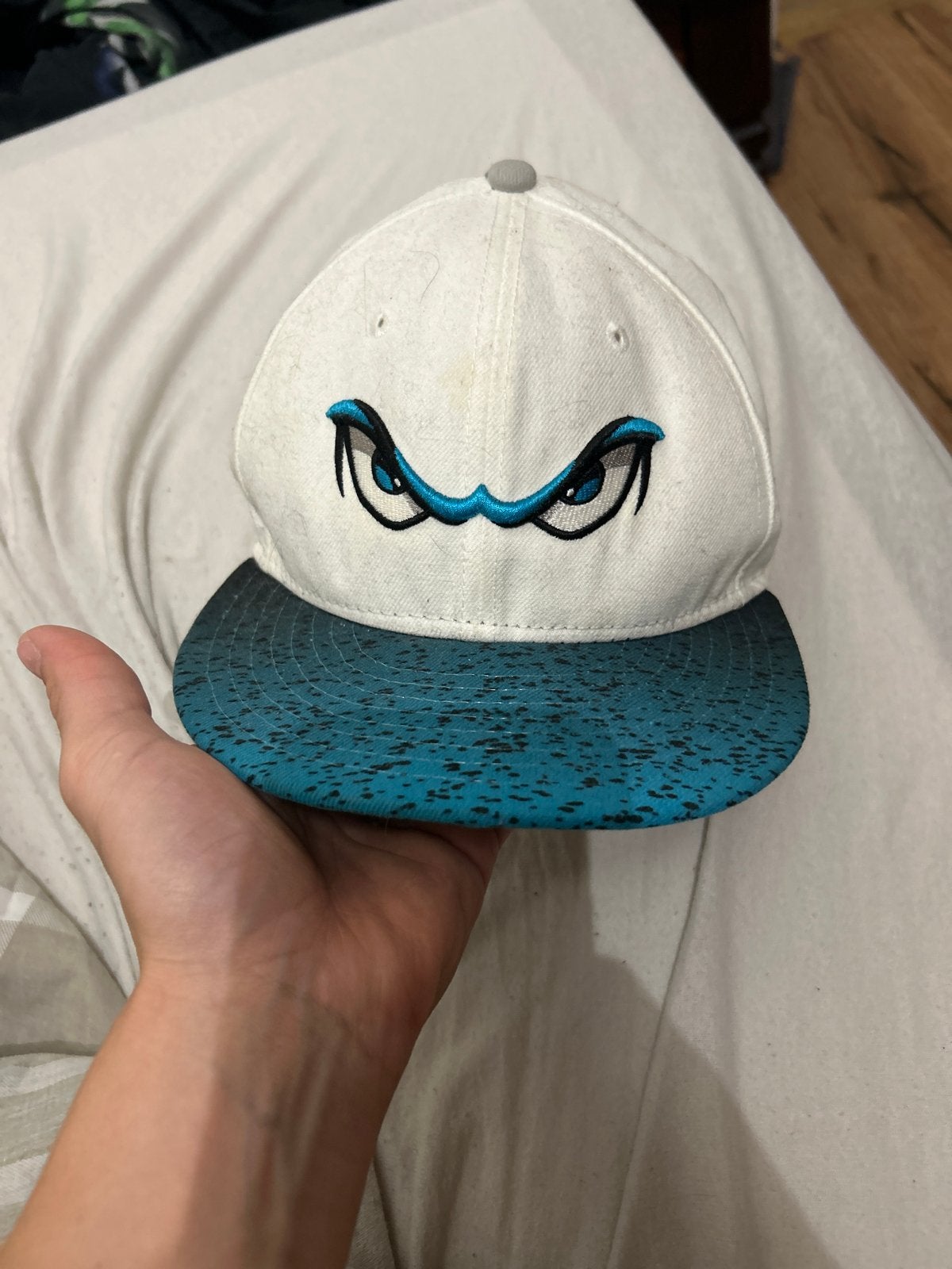 New Era 59Fifty Bad Boy Eyes Pet - Maat 7 3/8, Ophalen of Verzenden, Gedragen, Pet